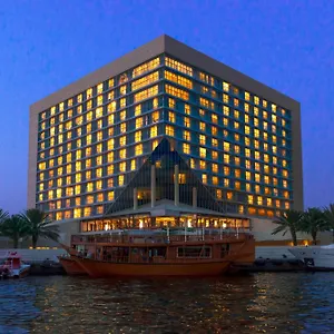 Sheraton Creek & Towers Dubaj