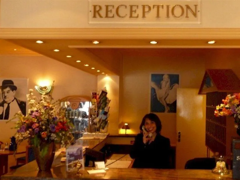 Hotel Berliner Baer  Berlin